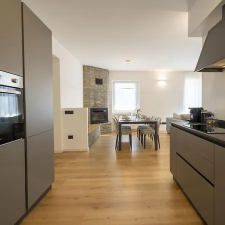 בית נופש Civico 16 Garden By Interhome Tresivio