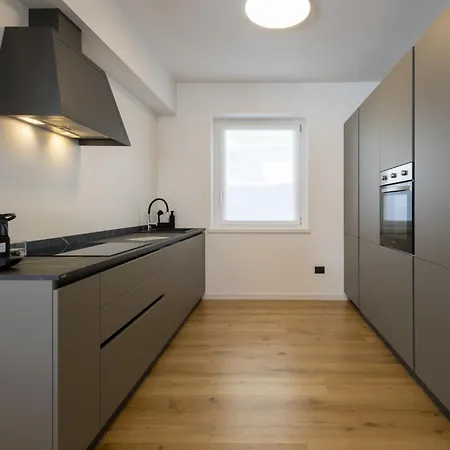 Civico 16 Garden By Interhome בית נופש *