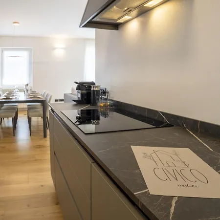 בית נופש Civico 16 Garden By Interhome