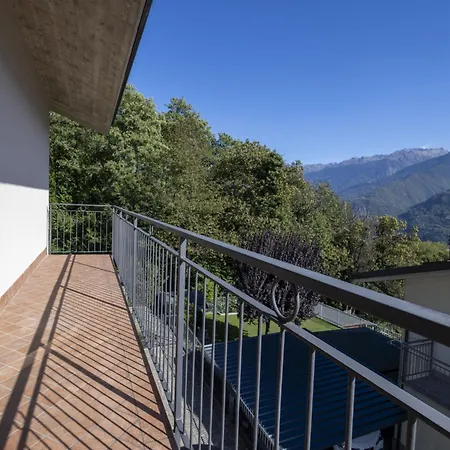 בית נופש Civico 16 Garden By Interhome