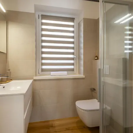 Civico 16 Garden By Interhome בית נופש *