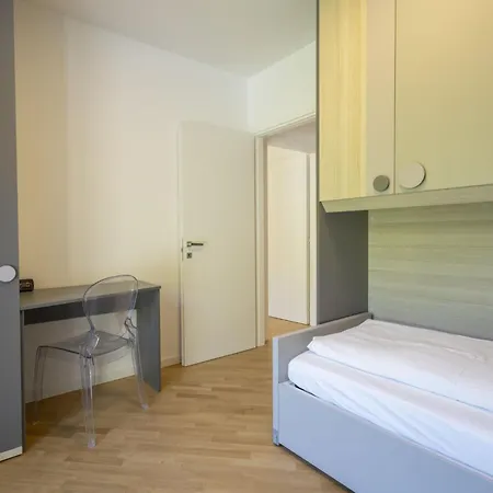 Civico 16 Garden By Interhome בית נופש *